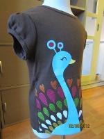 T001 : เสื้อยืดลายนกยูง