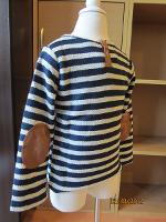 เสื้อแขนยาวลายขวาง