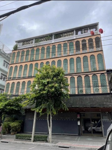 ขายอาคารพาณิชย์ 6 ชั้น (รวมดาดฟ้า) 4 คูหาติดกัน 2400 ตรม ใกล้ ICO