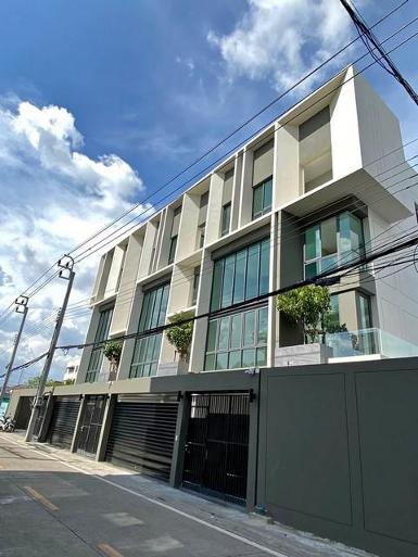 ให้เช่าโฮมออฟฟิศ3.5ชั้น 400ตรม มิสต์ อ่อนนุช-ศรีนครินทร์ ใกล้MRTศ