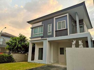 ให้เช่าบ้านเดี่ยวหลังมุม 3 ห้องนอน หมู่บ้านอิคอนเนเจอร์ รามอินทรา