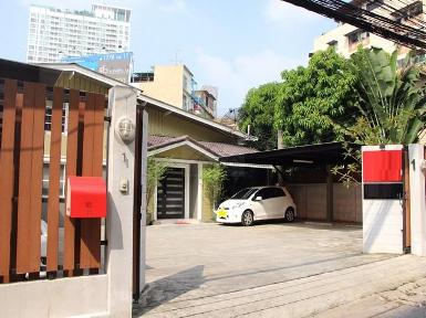 ให้เช่าบ้านเดี่ยว 2 ชั้น ซ.ลาดพร้าว 17 ใกล้ MRT ลาดพร้าว เหมาะทำอ