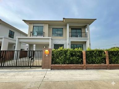 ขายบ้านเดียว 60.5 ตรว. THE PLANT บางนา-วงแหวน แปลงมุม ใกล้คลับเฮ้