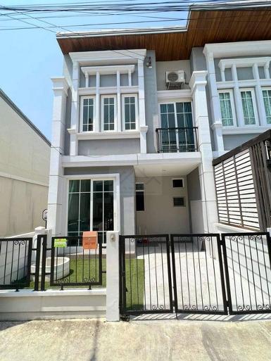ให้เช่าทาวน์โฮม 2 ชั้นหลังริม 2 ห้องนอน โกลเด้น ทาวน์ 3 บางนา-สวน