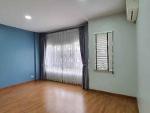 ขายทาวน์โฮม 3 ชั้น หมู่บ้านเดอะริคโค้ ทาวน์ วัชรพล ใกล้ Pleanary 