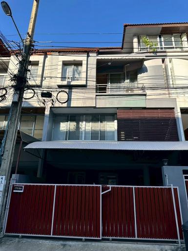 ให้เช่าโฮมออฟฟิศ 4 ชั้น 300 ตรม. ลาดพร้าว 80 รีโนเวทใหม่ ใกล้เลีย