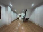 ทาวน์โฮม 3 ชั้น พงษ์ศิริชัย 2 อ้อมน้อย (รีโนเวท)
