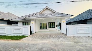 หมู่บ้านพัทยาวิวเลจ (ติดถนนเส้น 36 ครัวป้าบุญ โรงเรียนนานาชาติรีเ