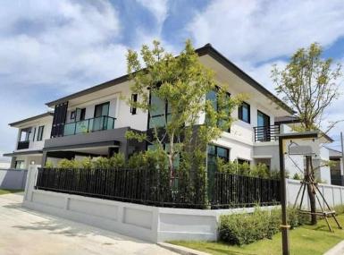 ให้เช่าบ้านเดี่ยว 2 ชั้น โครงการบริทาเนีย บางนา สุวรรณภูมิ กม.26