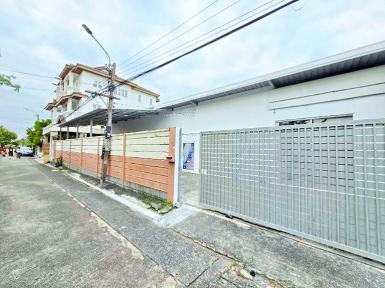 MRT ลาดพร้าว101 1กม.โกดังให้เช่า บิ๊กซี ลาดพร้าว Food Land 670ต