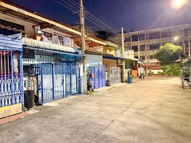 Makro กำนันแม้น24-32 ทาวน์เฮ้าส์ให้เช่า 2 ชั้น 2นอน ใกล้ถนนกัลปพฤ