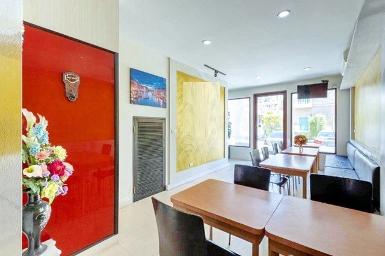 ร้านกาแฟ ถ.วัชรพล พร้อมเฟอร์ฯ 3 นอน 3 น้ำ เวนิส ดิ ไอริส 200 ม.ให