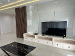 สะดวกสบายและปลอดภัย บ้านสไตล์โมเดิร์นพร้อมเฟอร์นิเจอร์ครบ