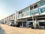 โฮมออฟฟิศใหม่ ฟังก์ชันครบ Trio Romklao –ทรีโอ ร่มเกล้า