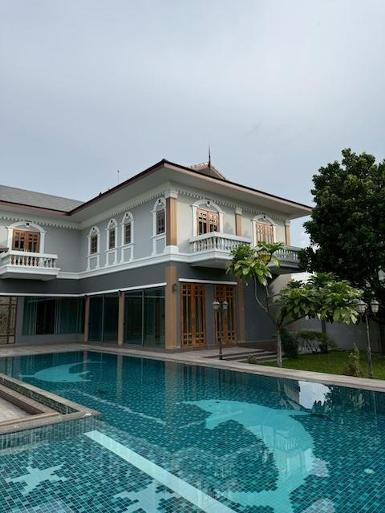 ให้เช่าบ้าน2ชั้น เนื้อที่1ไร่ ย่านแจ้งวัฒนะ14 บ้าน Built-in ทั้งห