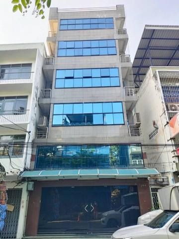 ขายอาคารพาณิชย์ 6.5 ชั้น 2 คูหา ย่านคลองถม โบ๊เบ๊ ใกล้ MRT วังบูร