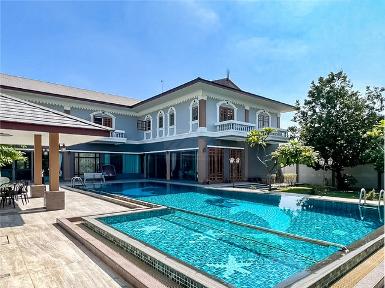 ขายบ้านเดี่ยวหรู ขนาด 1ไร่ พร้อมสระว่ายน้ำ ย่านหลักสี่ แจ้งวัฒนะ