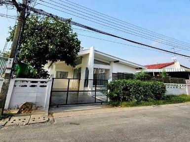 ให้เช่าบ้านเดี่ยว 1 ชั้น ถนนเสนานิคม 1 ซอย 25 ย่านเกษตร-นวมินทร์